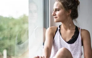 Early Signs of Teen Eating Disorders and How to Help
